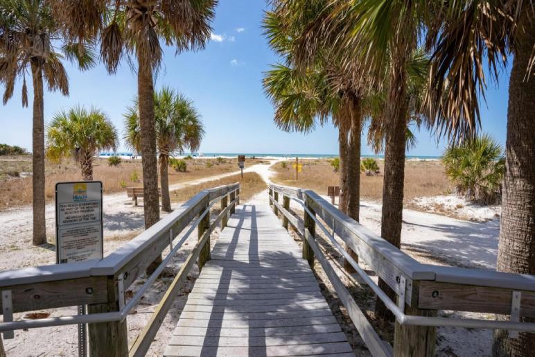 Sand Key Park